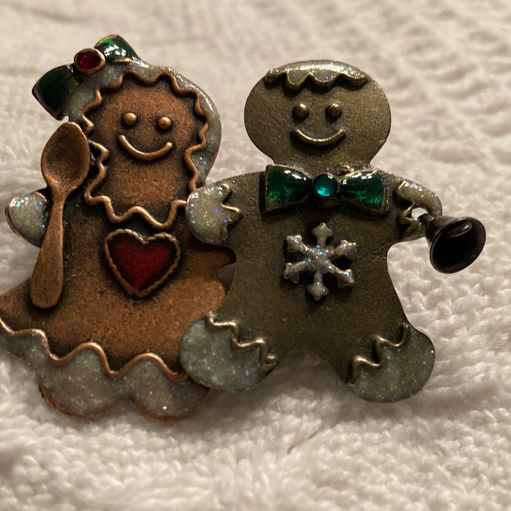 Holiday Gingerbread Couple Enamel Brooch-